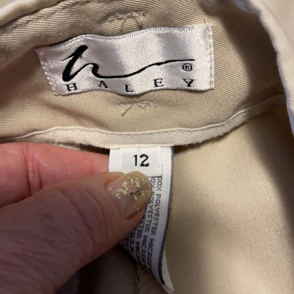 Used Bermuda size 12 - Picture 5 of 11